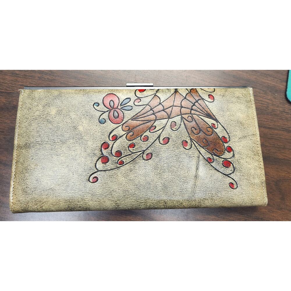 Ladies Clutch Wallet 9"x4"x.75" - Picture 3 of 8